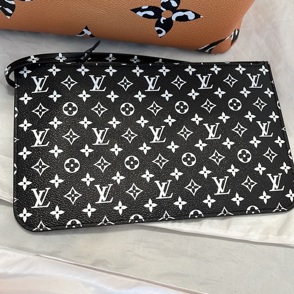 Louis Vuitton Neverfull MM Jungle Giant - Picture 14 of 16